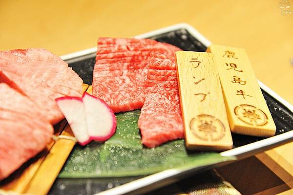 台中和牛燒肉推薦，和牛EMPEROR，日本A5和牛專賣，專人