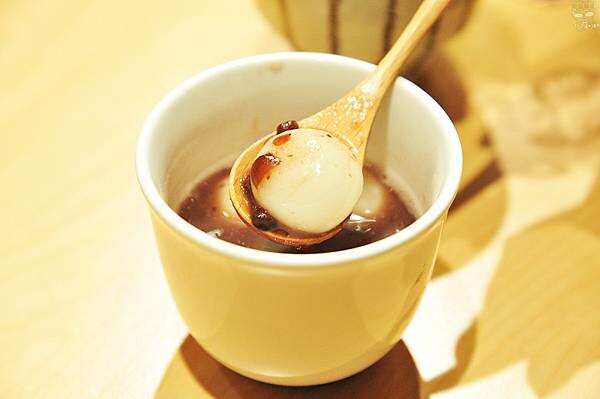 台中和牛燒肉推薦，和牛EMPEROR，日本A5和牛專賣，專人