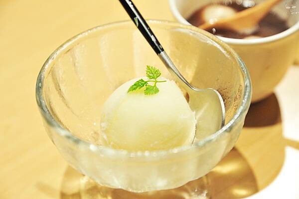 台中和牛燒肉推薦，和牛EMPEROR，日本A5和牛專賣，專人