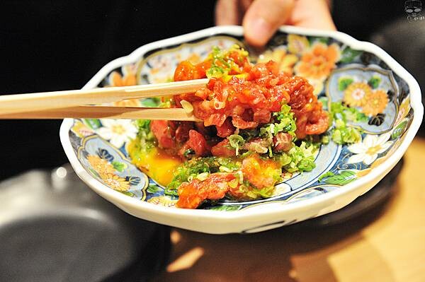 台中和牛燒肉推薦，和牛EMPEROR，日本A5和牛專賣，專人