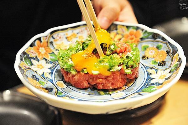 台中和牛燒肉推薦，和牛EMPEROR，日本A5和牛專賣，專人