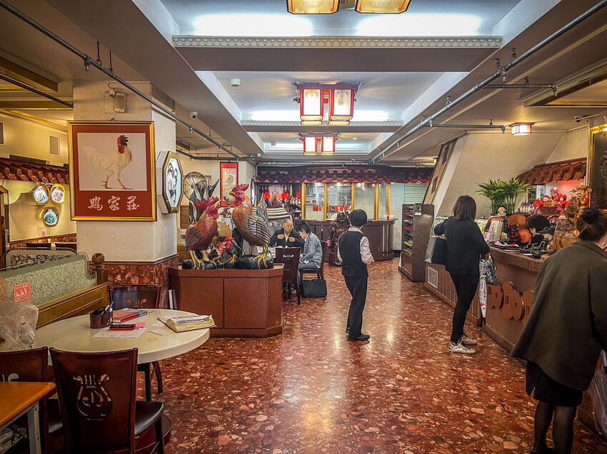 雞家莊本店！台北米其林推薦台菜餐廳，經典三色雞與布丁的美味傳奇