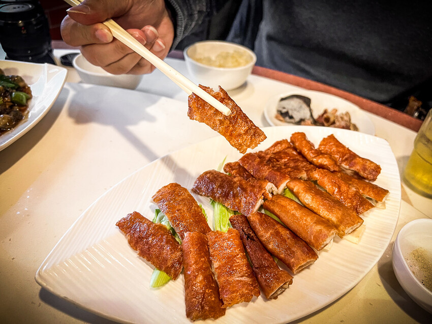 雞家莊本店！台北米其林推薦台菜餐廳，經典三色雞與布丁的美味傳奇