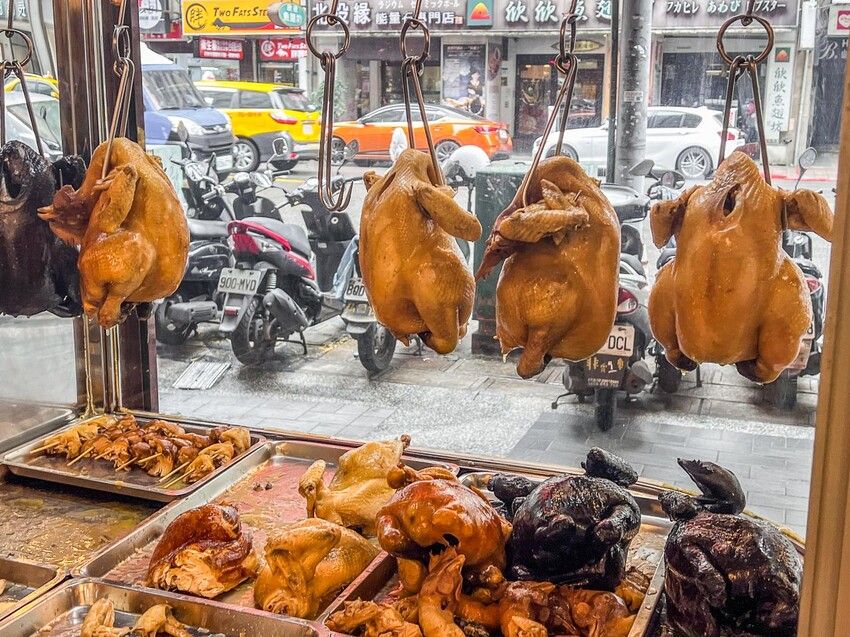 雞家莊本店！台北米其林推薦台菜餐廳，經典三色雞與布丁的美味傳奇