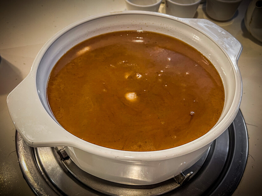 雞家莊本店！台北米其林推薦台菜餐廳，經典三色雞與布丁的美味傳奇