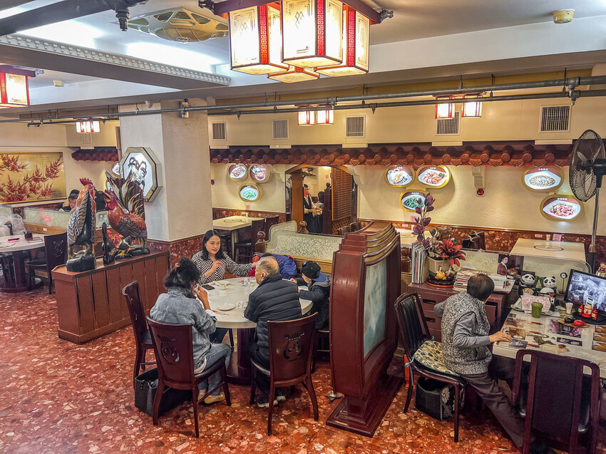 雞家莊本店！台北米其林推薦台菜餐廳，經典三色雞與布丁的美味傳奇