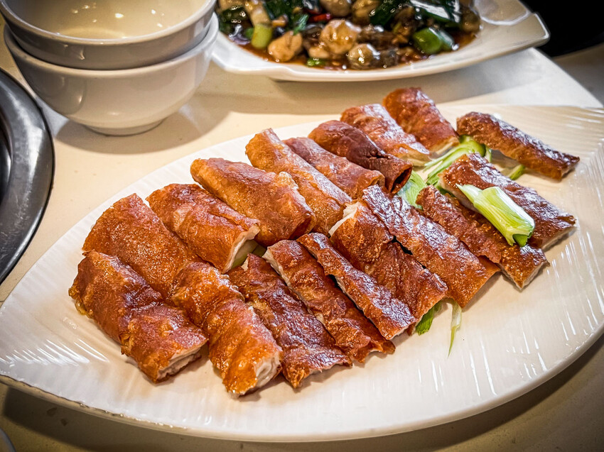 雞家莊本店！台北米其林推薦台菜餐廳，經典三色雞與布丁的美味傳奇