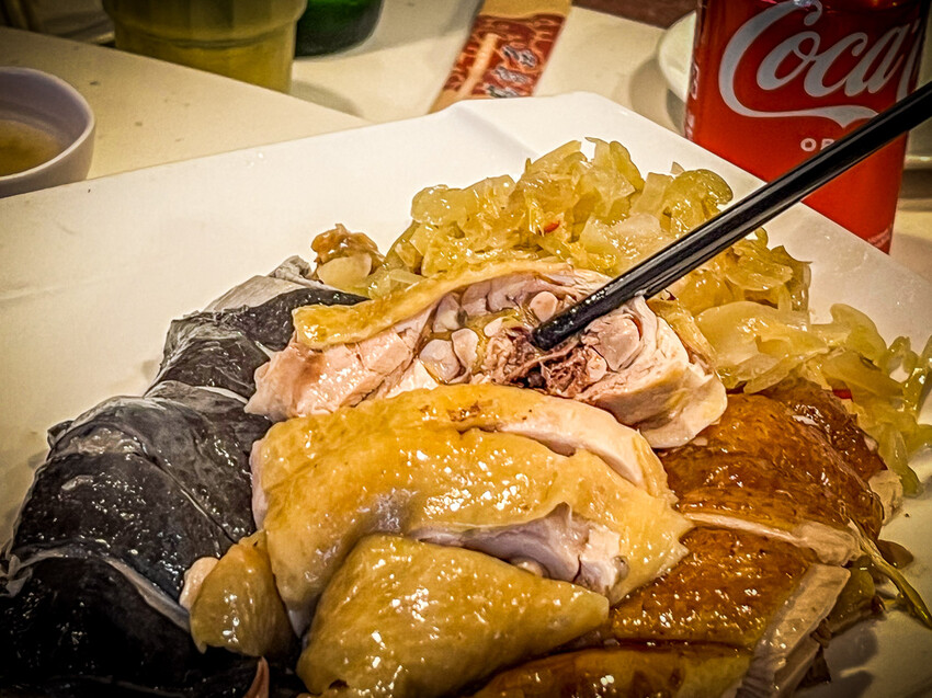 雞家莊本店！台北米其林推薦台菜餐廳，經典三色雞與布丁的美味傳奇