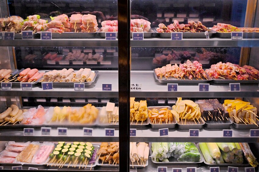 台中市北屯區台中北屯美食推薦 隱藏北屯好市多旁私藏好評串燒店 還有轉播運動比賽/今夜有局串燒餐館