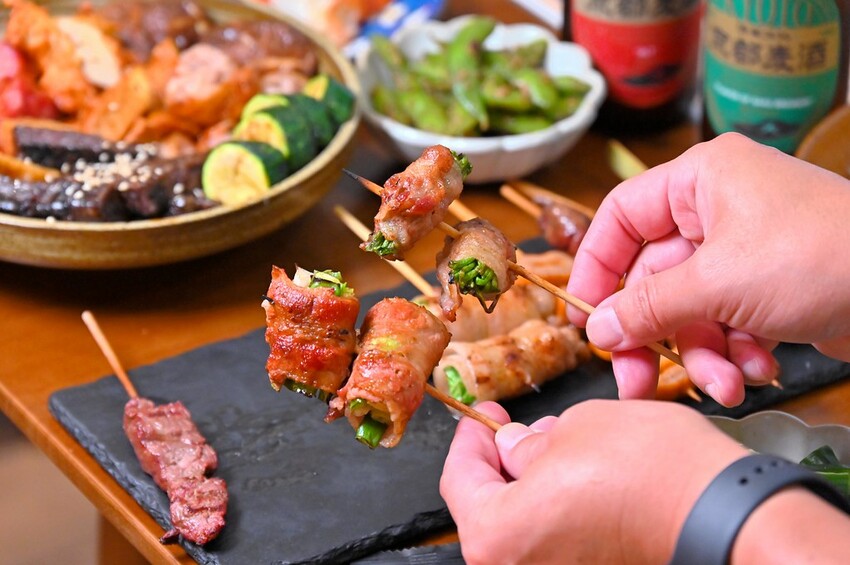 台中市北屯區台中北屯美食推薦 隱藏北屯好市多旁私藏好評串燒店 還有轉播運動比賽/今夜有局串燒餐館