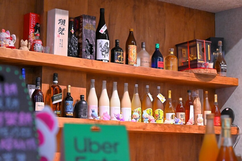 台中市北屯區台中北屯美食推薦 隱藏北屯好市多旁私藏好評串燒店 還有轉播運動比賽/今夜有局串燒餐館