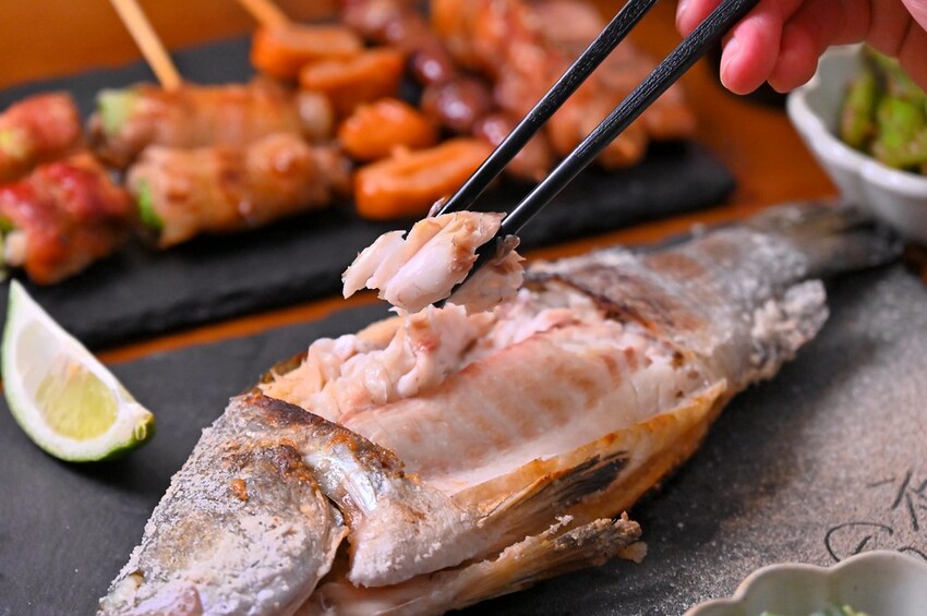 台中市北屯區台中北屯美食推薦 隱藏北屯好市多旁私藏好評串燒店 還有轉播運動比賽/今夜有局串燒餐館