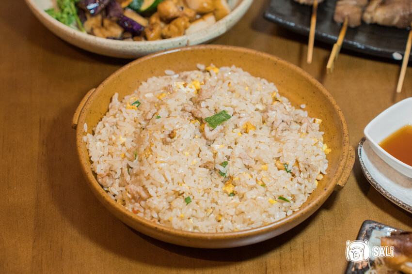 今夜有局串燒餐館｜台中北屯串燒推薦 Google 4.9高評價，平價燒烤菜色豐富，聚會看球首選 - 莎笠，小日子