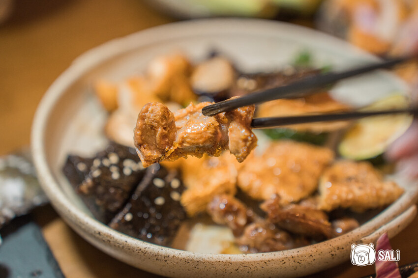 今夜有局串燒餐館｜台中北屯串燒推薦 Google 4.9高評價，平價燒烤菜色豐富，聚會看球首選 - 莎笠，小日子
