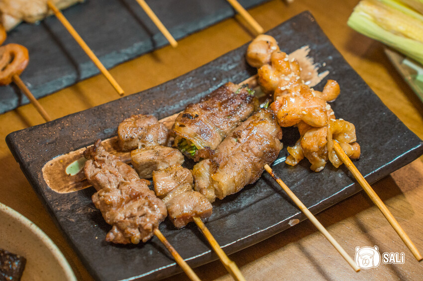 今夜有局串燒餐館｜台中北屯串燒推薦 Google 4.9高評價，平價燒烤菜色豐富，聚會看球首選 - 莎笠，小日子