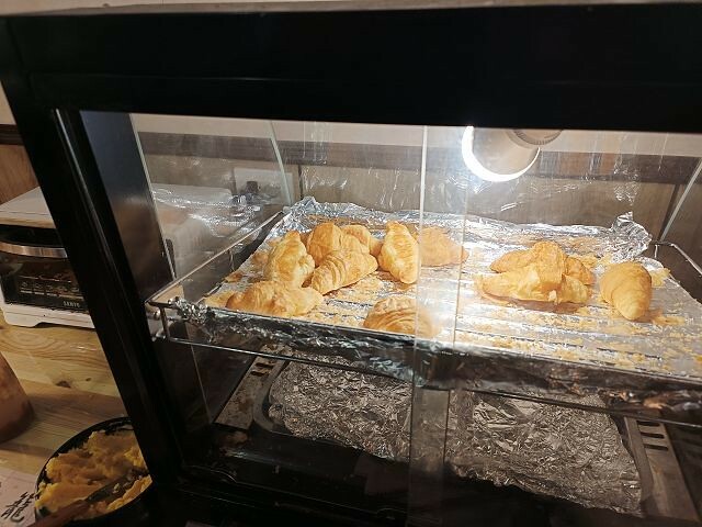 冬天必吃羊肉爐!苗栗「不打羊」火鍋吃到飽,自助吧超澎湃,CP值爆棚。