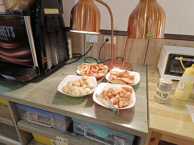 冬天必吃羊肉爐!苗栗「不打羊」火鍋吃到飽,自助吧超澎湃,CP值爆棚。