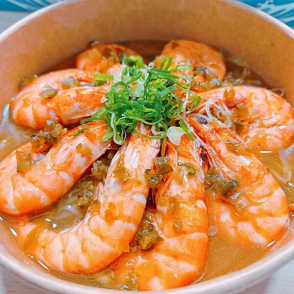 啊新竹城隍廟這家海王百元蛤蜊🍤蝦子料理專賣店～ 蛤蜊蝦子料理