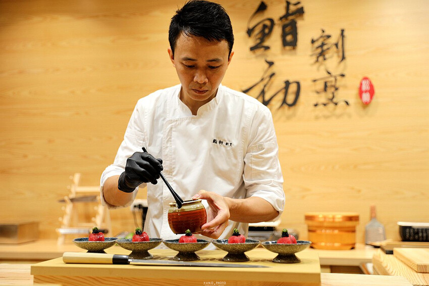 台中市北屯區想吃不一定吃的到 預約制無菜單日料 秒飛日本視覺與味蕾極致享受