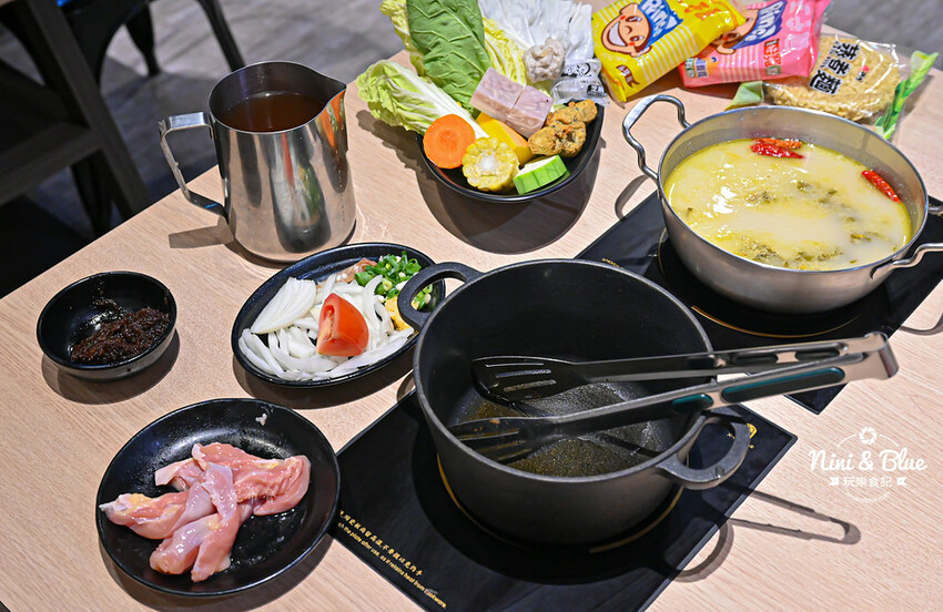 肉多多台中秀泰店，蔬菜自助吧吃到飽推薦，平日午餐3.5小時讓你慢慢吃-妮妮布魯