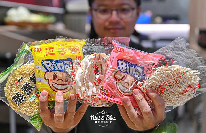 肉多多台中秀泰店，蔬菜自助吧吃到飽推薦，平日午餐3.5小時讓你慢慢吃-妮妮布魯