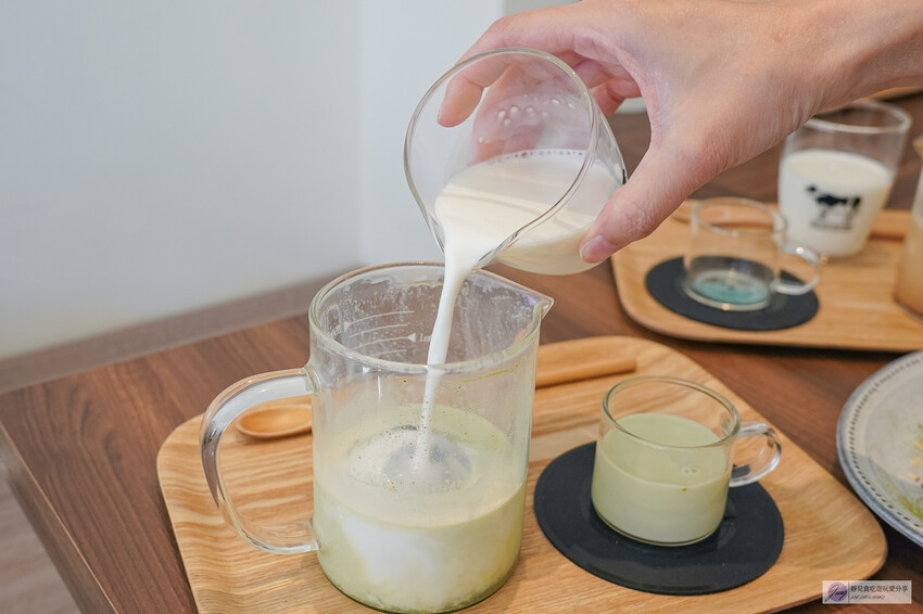 桃園市桃園區桃園美食-蒔敘咖啡-韓系簡約風純白色系質感咖啡廳，不限時、無低消限制、寵物友善/鄰近廣豐新天地