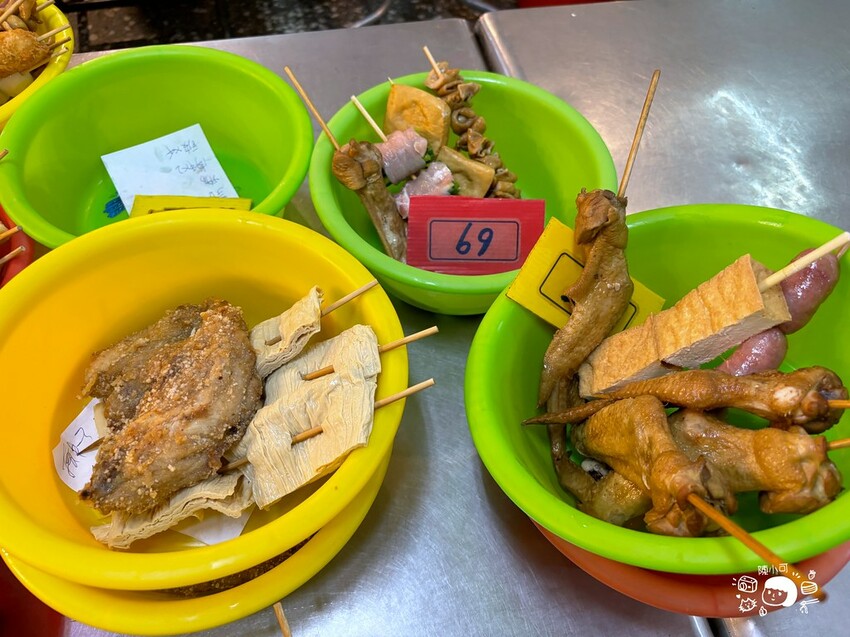 新北市新莊區【新莊美食】新莊後港炭烤鷄排，在地人推薦串燒烤肉鹹酥雞推薦！