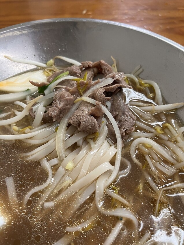 桃園市桃園區【桃園越式】需要一點耐心的好吃越式料理!【食之悅】海鮮炒飯我超推