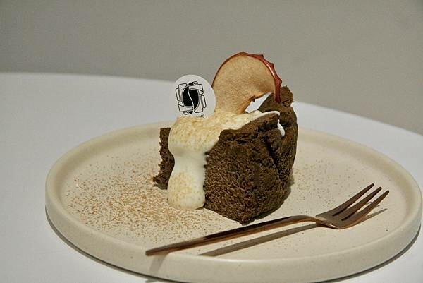 台北市大安區【美食】忠孝敦化咖啡廳｜BELLISSIMO 布里斯哞｜精緻的提拉米蘇可頌｜澳洲咖啡