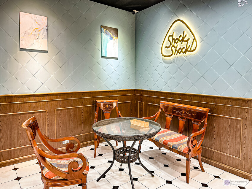 桃園市桃園區桃園美食-驚嘆號shockshock臭豆腐-不說還以為是間咖啡廳！網美文青風格手工臭豆腐/鄰近桃園觀光夜市