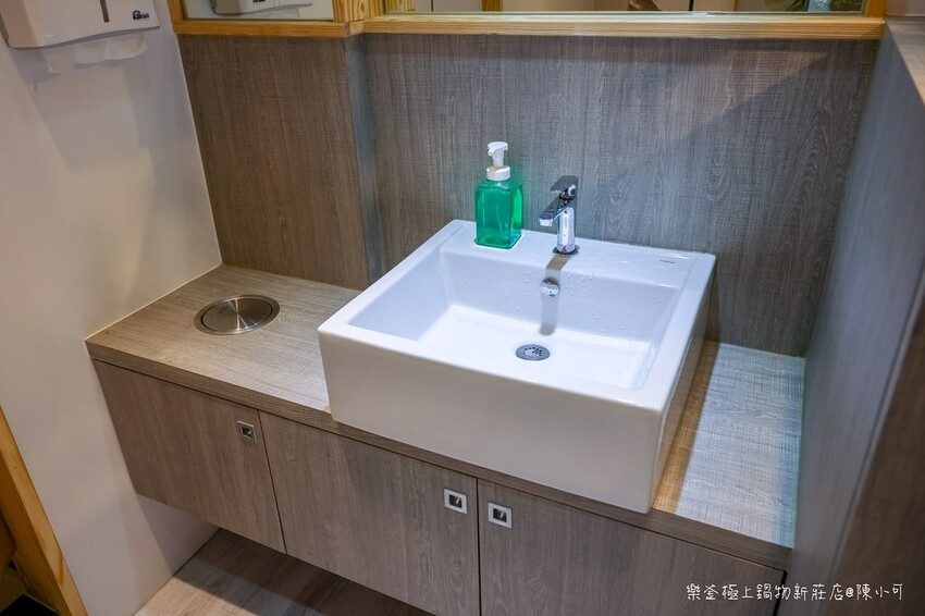 新北市新莊區【新莊火鍋】樂釜極上鍋物新莊店,大肉盤/海陸雙拼/公司聚餐推薦