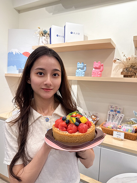 【基隆甜點推薦】禾月堂菓子工坊｜人氣乳酪塔、可麗露、生乳捲通