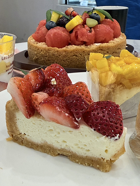 【基隆甜點推薦】禾月堂菓子工坊｜人氣乳酪塔、可麗露、生乳捲通