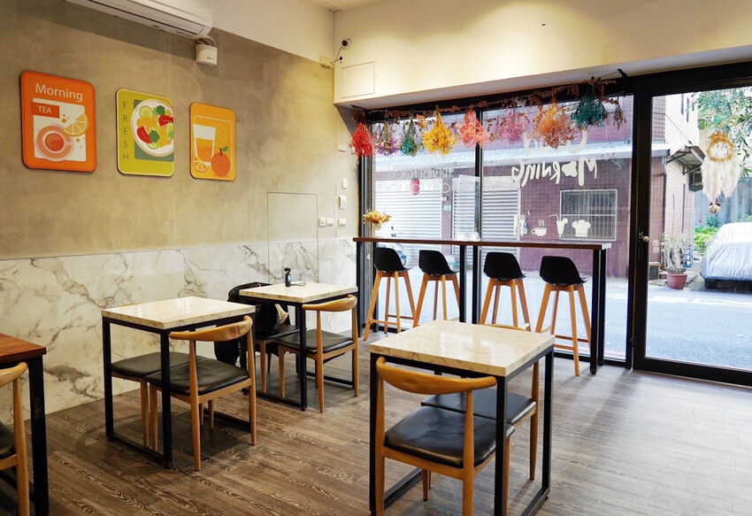 早午餐菜單近100種選擇！手打牛肉漢堡排每日限量！Brunch拼盤附飲料才99元～