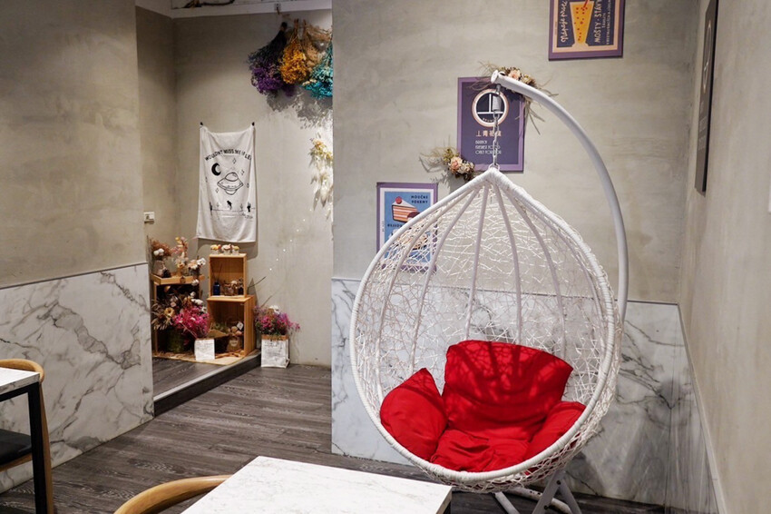 早午餐菜單近100種選擇！手打牛肉漢堡排每日限量！Brunch拼盤附飲料才99元～