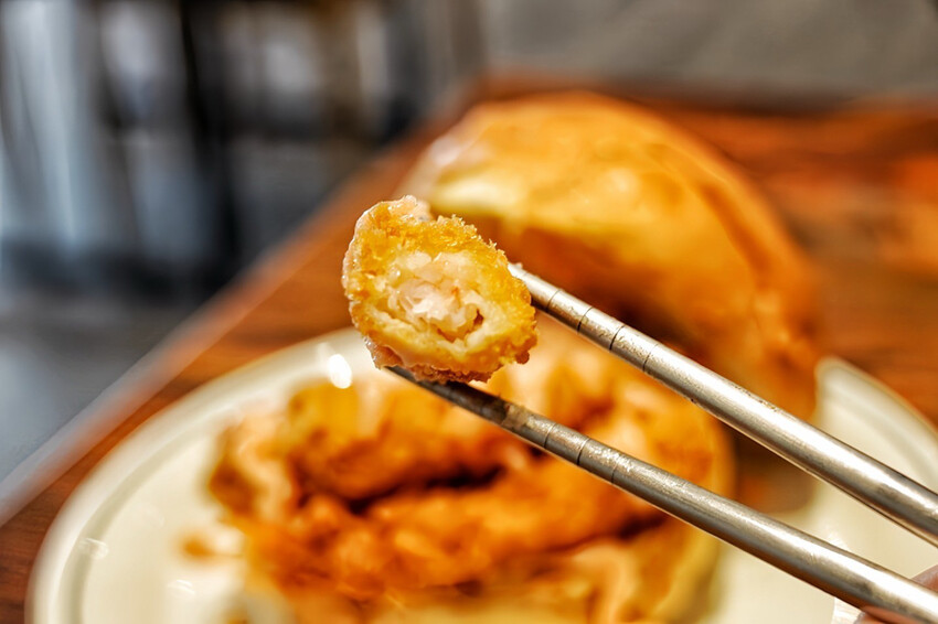 早午餐菜單近100種選擇！手打牛肉漢堡排每日限量！Brunch拼盤附飲料才99元～