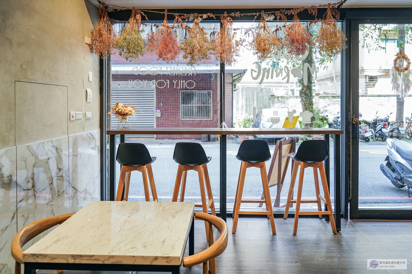 桃園市桃園區美食-丄青初食 桃園店