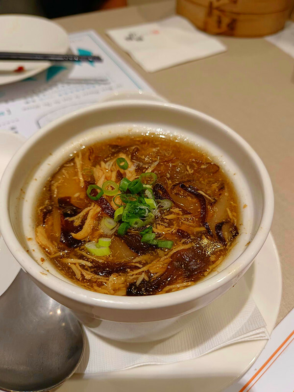 台中Lalaport點點心美食心得!四人套餐超划算,人氣菜色豬仔流沙包 荔枝蝦球一次品嚐。