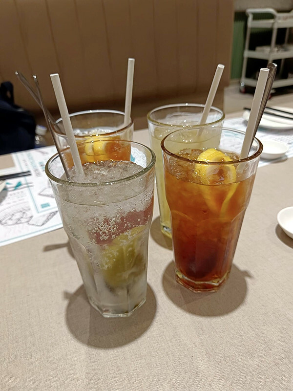 台中Lalaport點點心美食心得!四人套餐超划算,人氣菜色豬仔流沙包 荔枝蝦球一次品嚐。