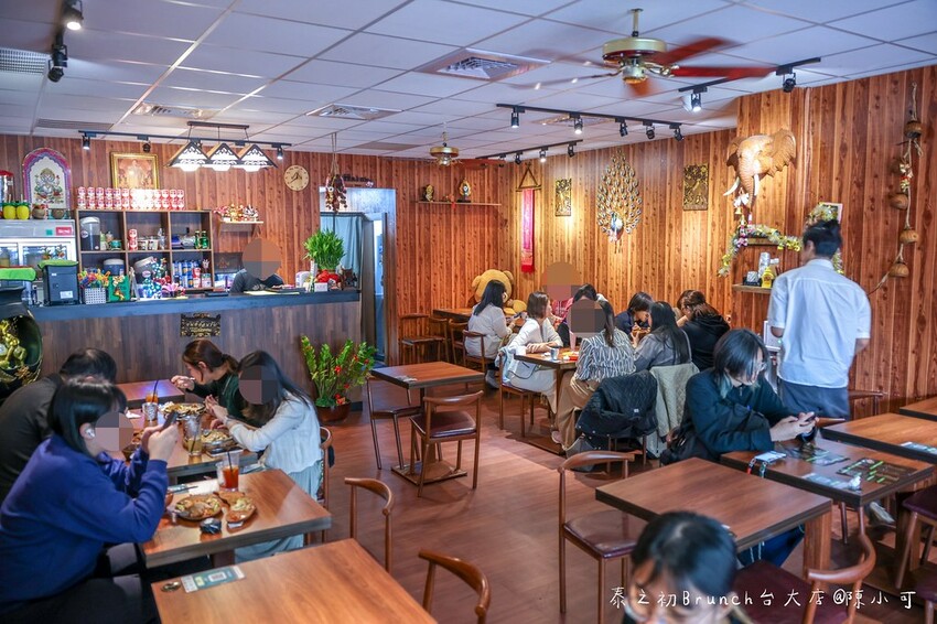 台北市大安區超夯泰式料理台北也能吃到囉！菜單價格105元起便宜不貴，一個人也能享用！推薦泰式國民鐵鍋飯好吃