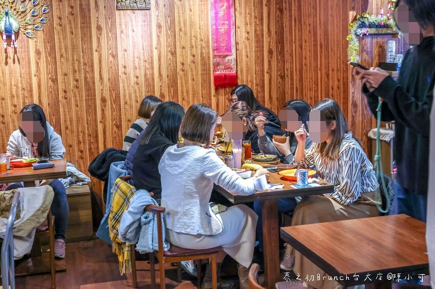 台北市大安區超夯泰式料理台北也能吃到囉！菜單價格105元起便宜不貴，一個人也能享用！推薦泰式國民鐵鍋飯好吃