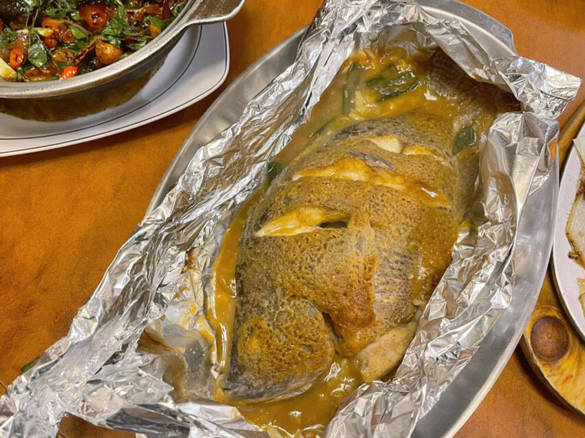 嘉義市東區嘉義東區—體育館海鮮碳烤｜美食Youtuber激推人氣熱炒 重油重鹹難以招架｜垂楊路