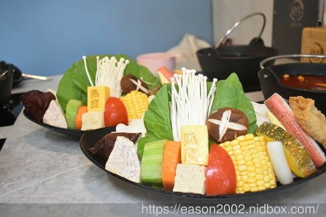 台北捷運美食 | 熟度火鍋文山景美店 每天吃的平價火鍋店 提供11種風味湯底可以選擇 爆炒湯底 異國風味湯底 創意湯底 - 就是這樣。吃喝玩樂。愛漂亮部落格 - FashionGuide 華人時尚專