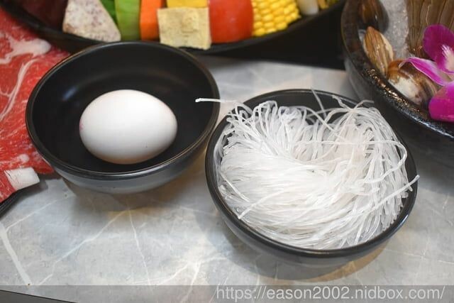 台北捷運美食 | 熟度火鍋文山景美店 每天吃的平價火鍋店 提供11種風味湯底可以選擇 爆炒湯底 異國風味湯底 創意湯底 - 就是這樣。吃喝玩樂。愛漂亮部落格 - FashionGuide 華人時尚專