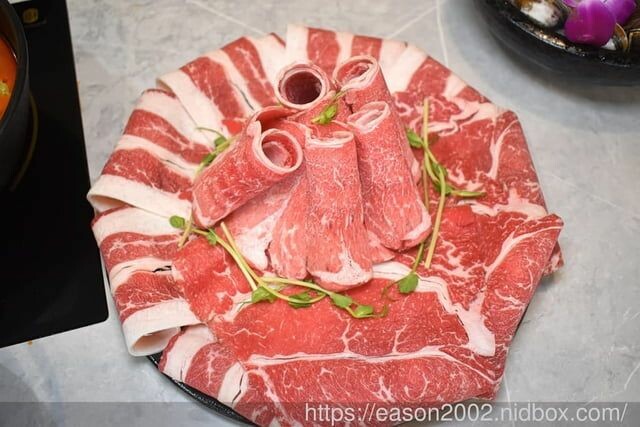 台北捷運美食 | 熟度火鍋文山景美店 每天吃的平價火鍋店 提供11種風味湯底可以選擇 爆炒湯底 異國風味湯底 創意湯底 - 就是這樣。吃喝玩樂。愛漂亮部落格 - FashionGuide 華人時尚專