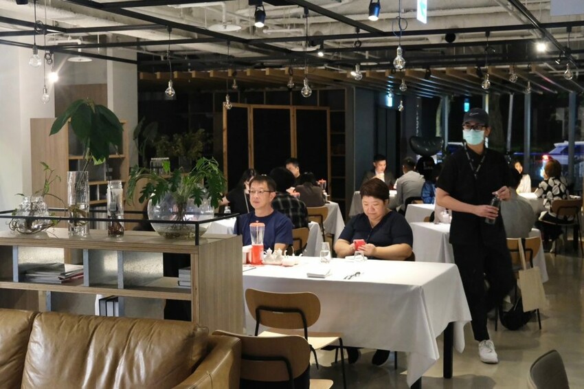 普橘島|全台最狂的米其林等級員工餐,享受《天堂秘廚》私廚打造的台味饗宴! - 肉依小姐吃什麼