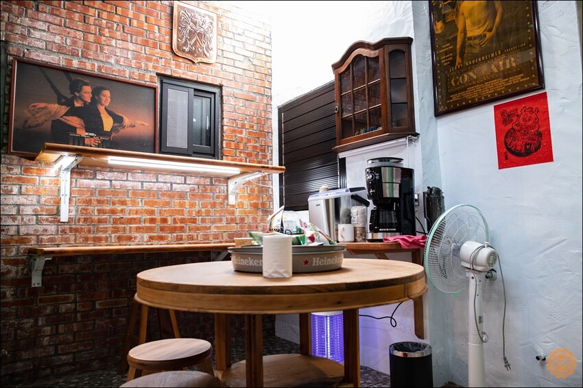 台南市中西區台南合法民宿｜中西區特色民宿推薦：舞鶴台灣檜木民宿 全新開幕 開放預約包棟住宿