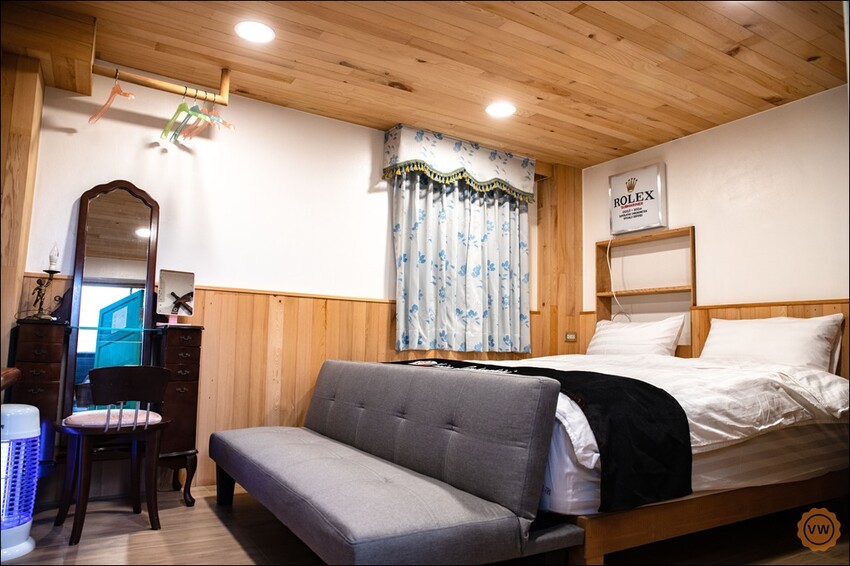 台南市中西區台南合法民宿｜中西區特色民宿推薦：舞鶴台灣檜木民宿 全新開幕 開放預約包棟住宿