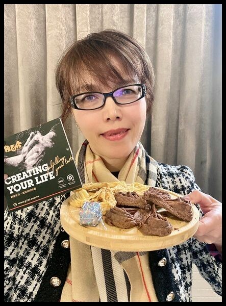 【年節伴手禮推薦】【雞百分】米冰滴蛋捲, 千層冰滴造型～酥脆綿密超唰嘴一吃上癮❗ - 寶貝長大記&自己的隨意心情部落格 - FashionGuide 華人時尚專業評鑑