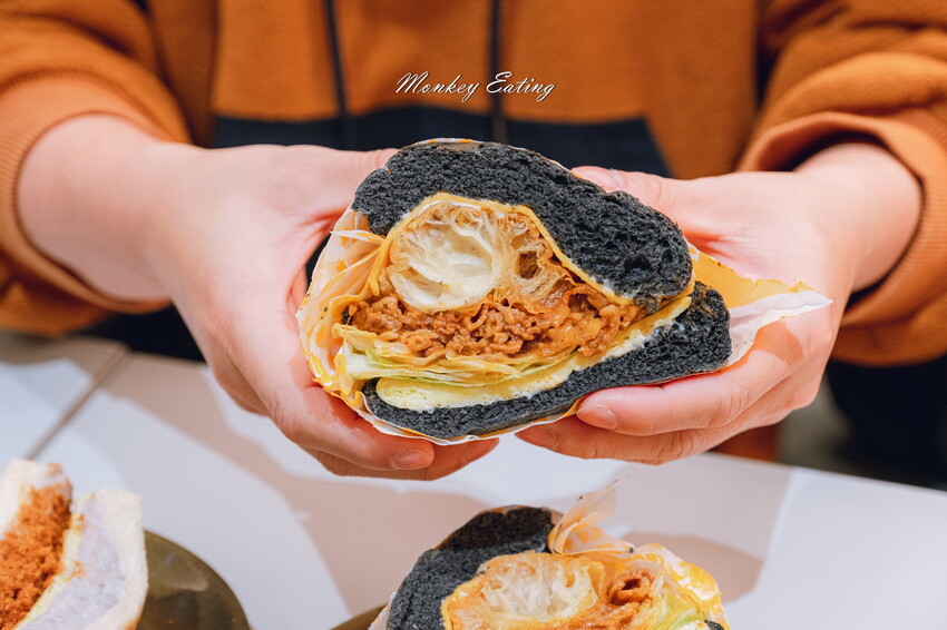 【台中豐原】進宅吐司│早餐就能吃到雞排+麵線，芋泥肉鬆蛋一咬就爆餡！豐原早午餐推薦 - 貪吃猴的幻想